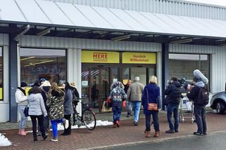 Ruský supermarket v Česku dál vesele prodává. Češi ho milují, jinde musel zavřít